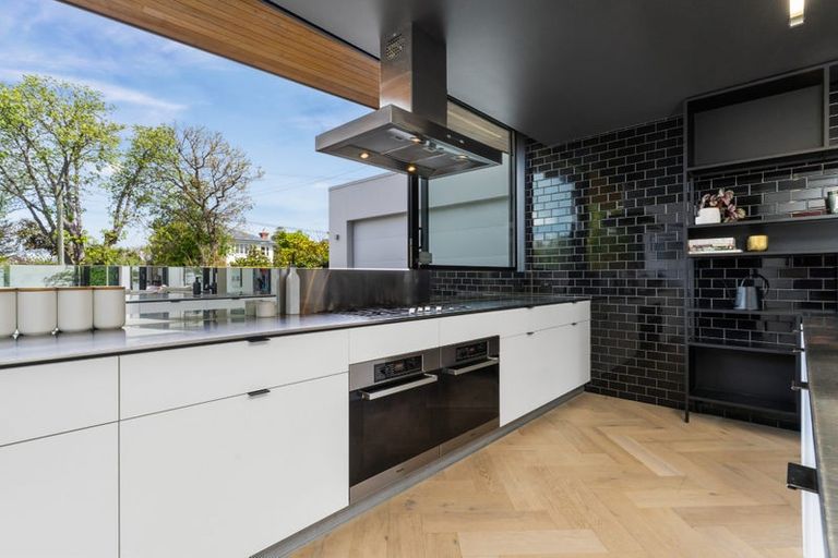 Photo of property in 71 Chapter Street, St Albans, Christchurch, 8052
