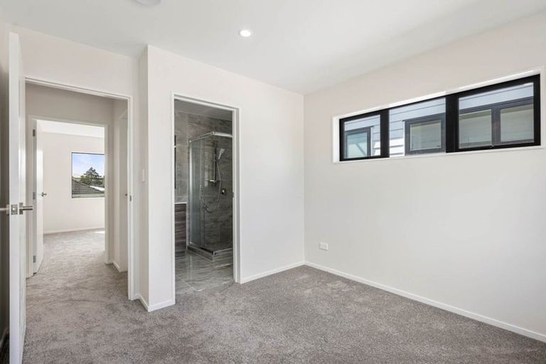 Photo of property in 451a Massey Road, Mangere East, Auckland, 2024