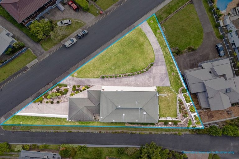 Photo of property in 76 Marellen Drive, Red Beach, 0932