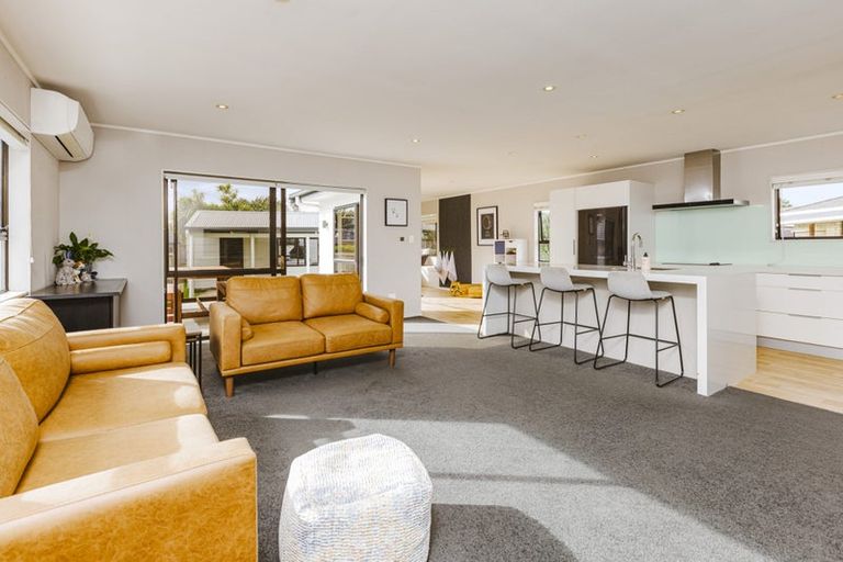 Photo of property in 19 Ridgeway Road, Pukekohe, 2120