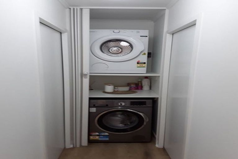 Photo of property in 1/22 Neptune Avenue, Beach Haven, Auckland, 0626