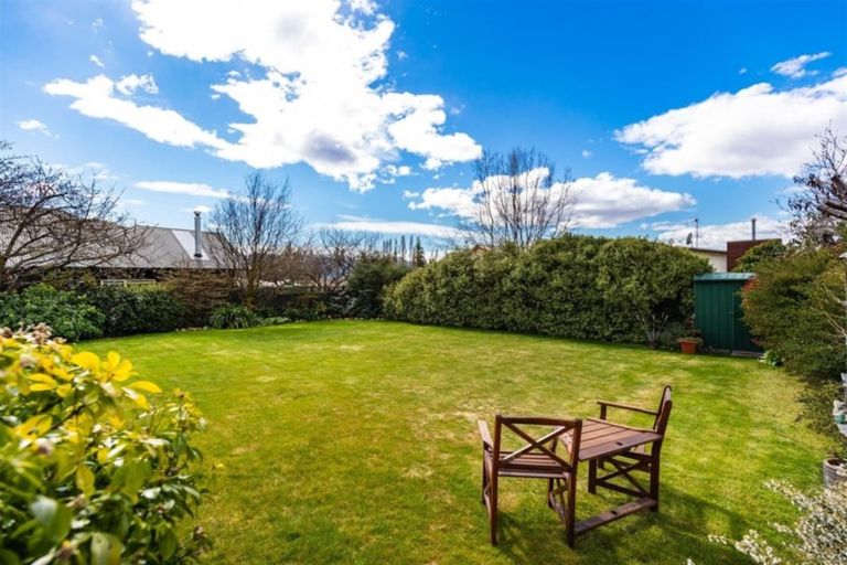 Photo of property in 90 Meadowstone Drive, Wanaka, 9305