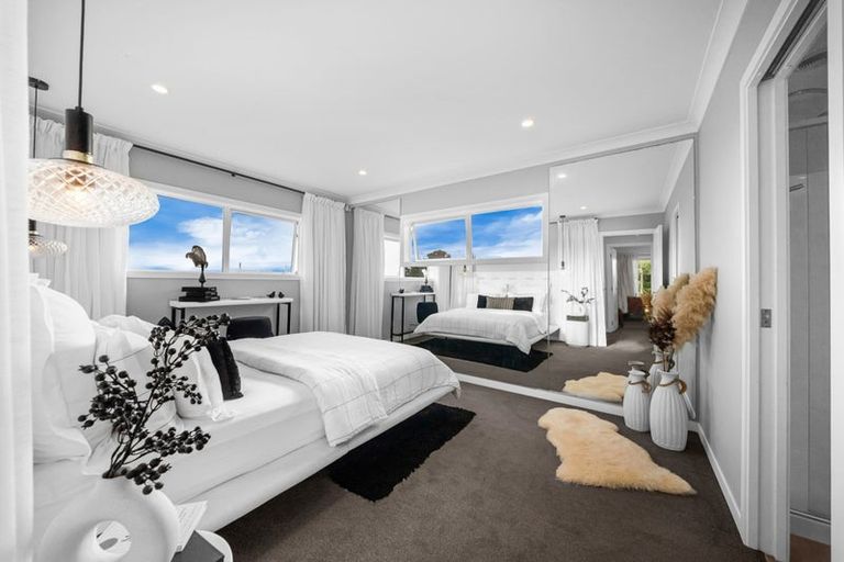 Photo of property in 28a Torkar Road, Clarks Beach, 2122
