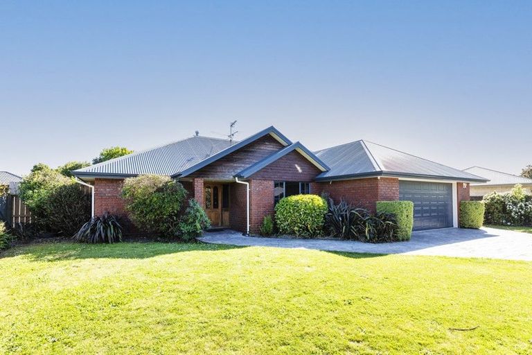Photo of property in 25 Panckhurst Drive, Woodend, 7610