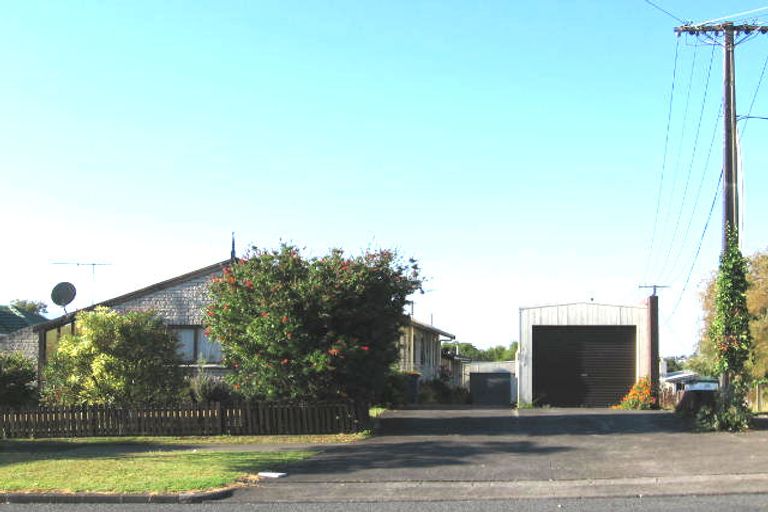 Photo of property in 3/30 Islington Avenue, New Lynn, Auckland, 0600