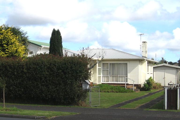 Photo of property in 602 Te Atatu Road, Te Atatu Peninsula, Auckland, 0610
