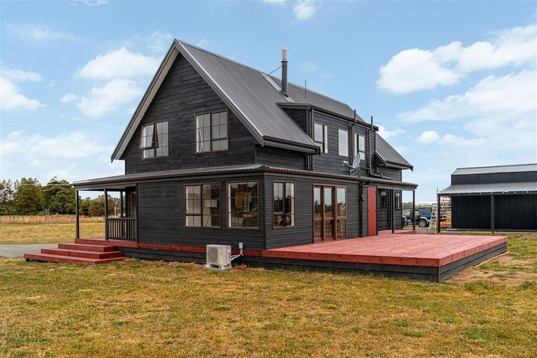 Photo of property in 342 No 1 Line, Tauwharenikau, Tauherenikau, 5771