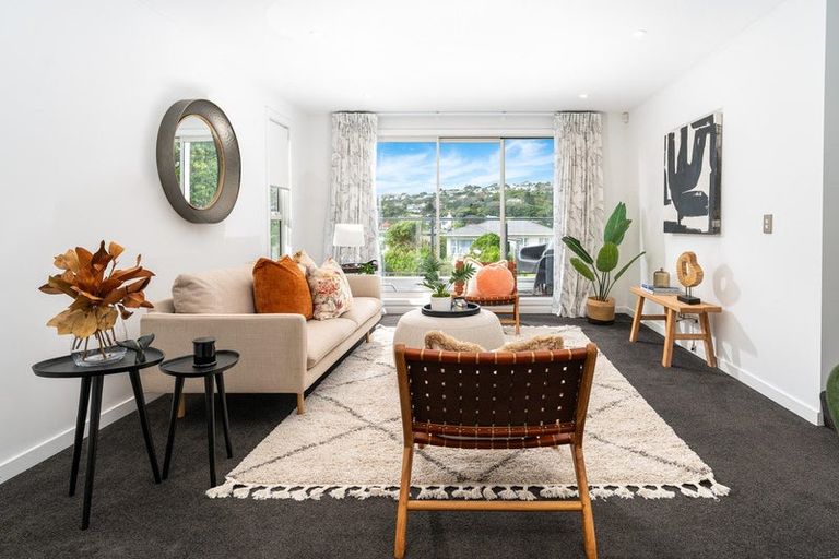 Photo of property in 49 Bassett Road, Johnsonville, Wellington, 6037