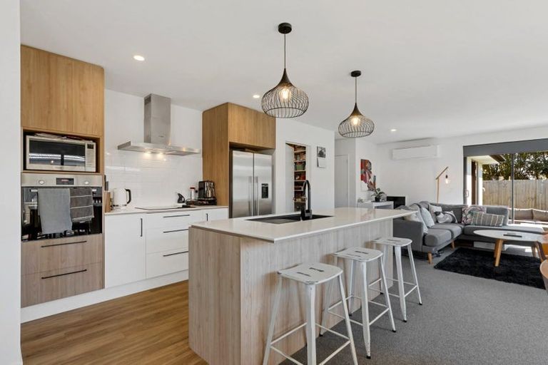 Photo of property in 2/178 Hendersons Road, Hoon Hay, Christchurch, 8025