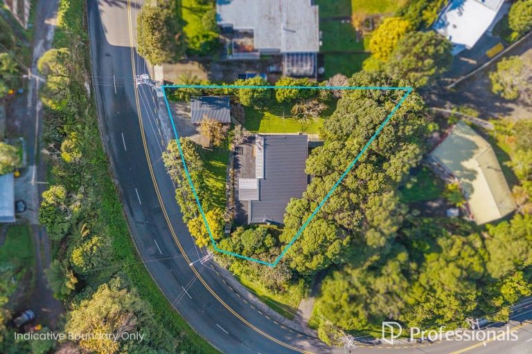 Photo of property in 20 London Road, Korokoro, Lower Hutt, 5012