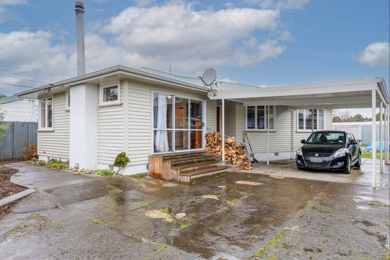 Photo of property in 89 Cameron Crescent, Masterton, 5810