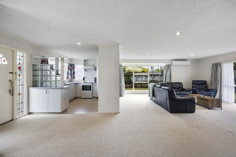 Photo of property in 99 Hamlet Street, Stratford, 4332