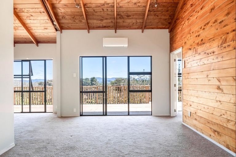 Photo of property in 30 Mahurangi East Road, Snells Beach, 0982