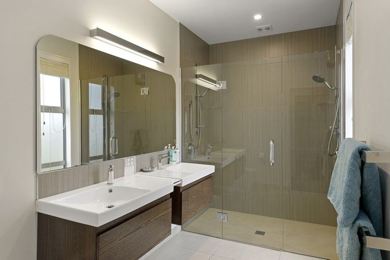 Photo of property in 2 Greenbank Place, Parklands, Christchurch, 8083