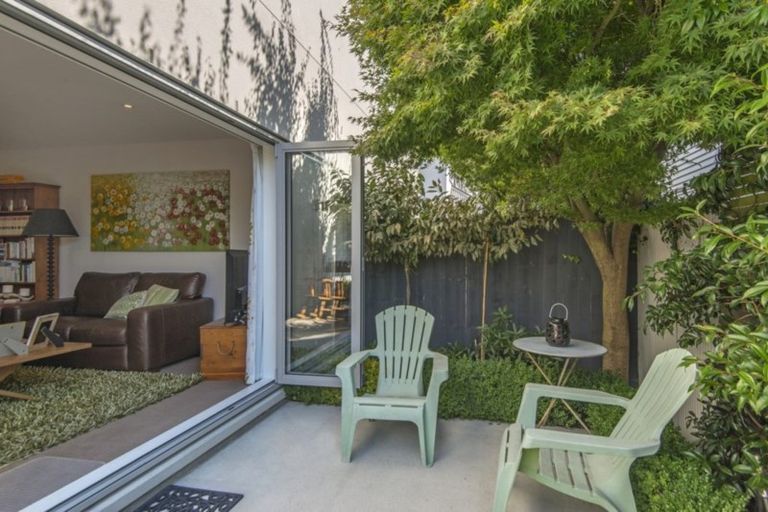 Photo of property in 998c Colombo Street, St Albans, Christchurch, 8014