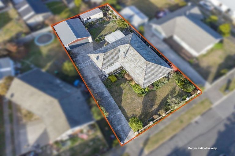 Photo of property in 5 Inverell Place, North New Brighton, Christchurch, 8083