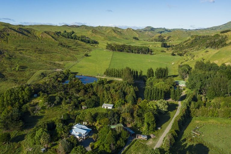 Photo of property in 3360 Pourerere Road, Pourerere, Waipawa, 4271