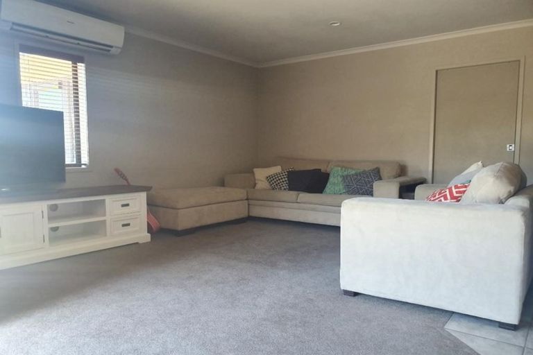 Photo of property in 53 Wiltshire Drive, Huntington, Hamilton, 3210