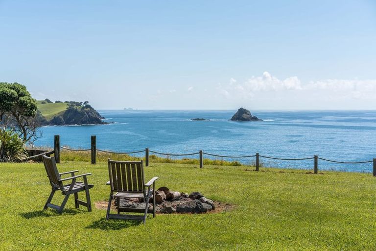 Photo of property in 696 Taiharuru Road, Taiharuru, Onerahi, 0192