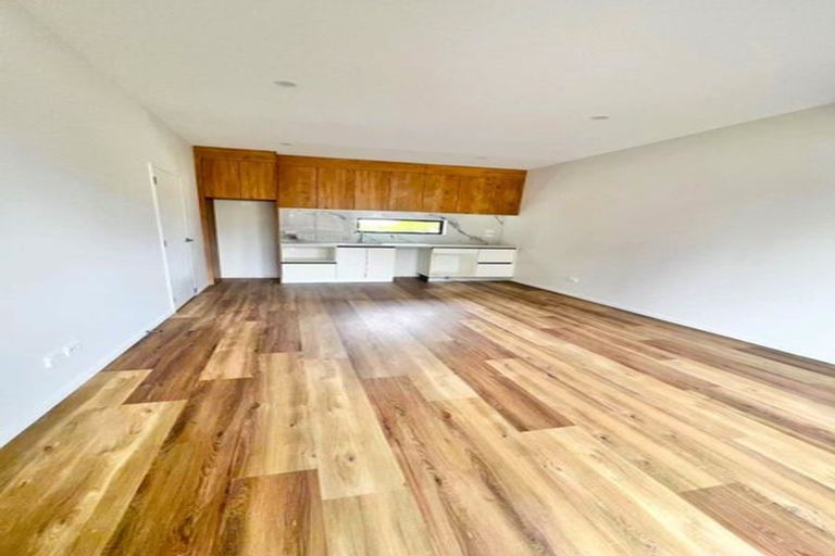 Photo of property in 1b Benchmark Drive, Massey, Auckland, 0614