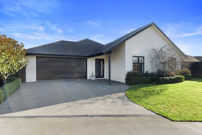 Photo of property in 32 Whincops Road, Halswell, Christchurch, 8025