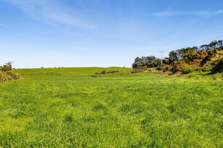 Photo of property in 5 Kakaramea Road, Kakaramea, Patea, 4598