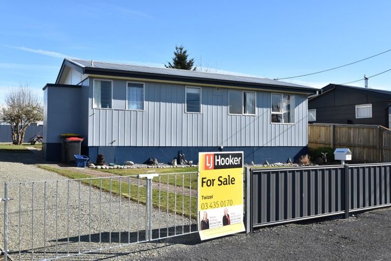 Photo of property in 25 Sealy Street, Twizel, 7901
