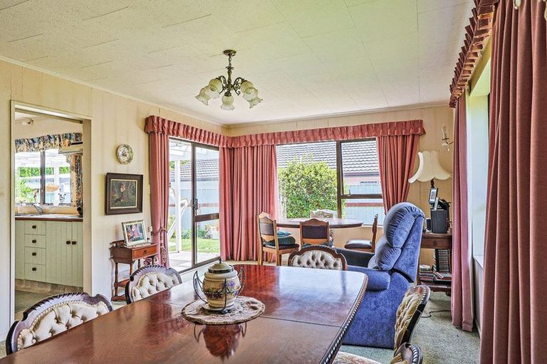 Photo of property in 50 Reynolds Road, Havelock North, 4130