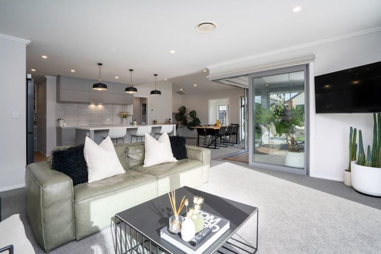 Photo of property in 27c Isobel Hodgson Drive, Cambridge, 3434