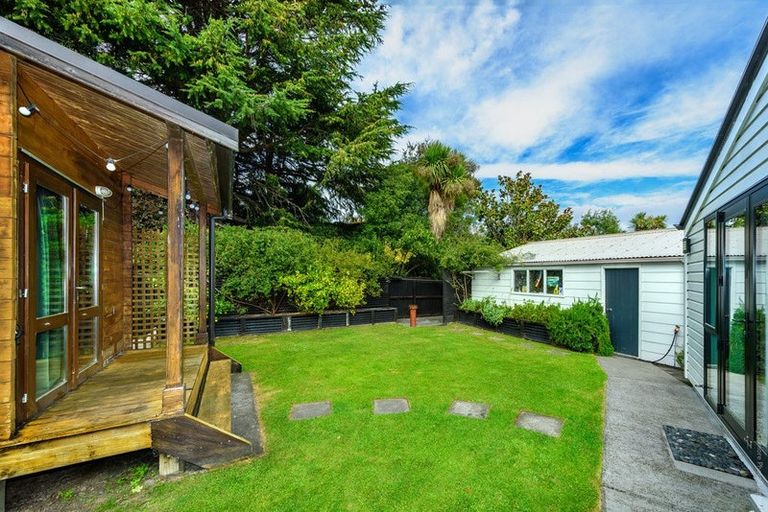 Photo of property in 16 Woodbank Street, Somerfield, Christchurch, 8024