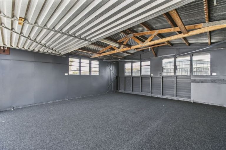 Photo of property in 18 Orly Avenue, Mangere, Auckland, 2022