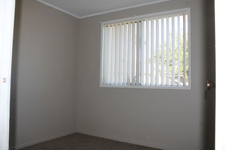 Photo of property in 20 Pukeroa Place, Papakura, 2110