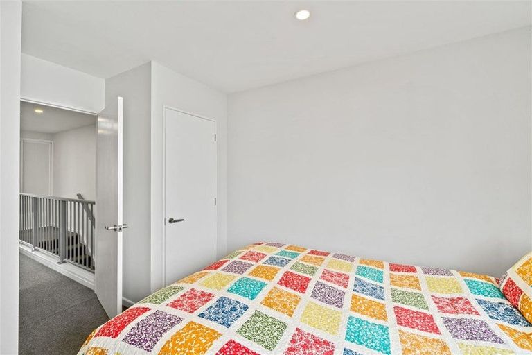 Photo of property in 3 Longueval Lane, Broomfield, Christchurch, 8042
