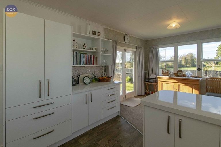 Photo of property in 166 Mill Road, Clive, 4180