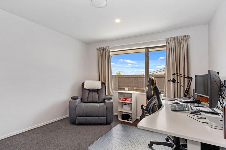 Photo of property in 52 Newman Road, Rolleston, 7614