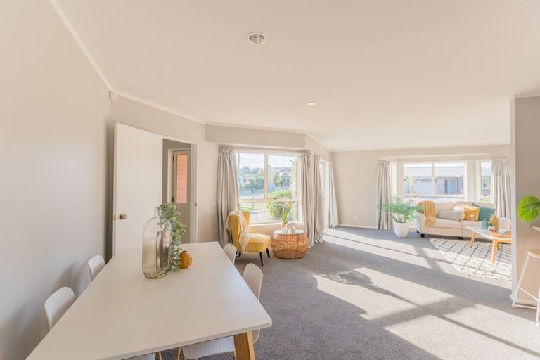Photo of property in 13 Sunburst Court, Paraparaumu Beach, Paraparaumu, 5032