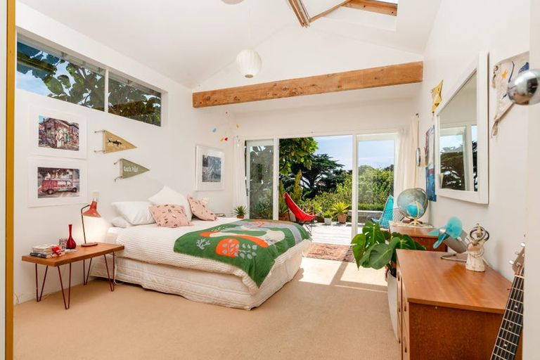 Photo of property in 121 Wellington Road, Paekakariki, 5034