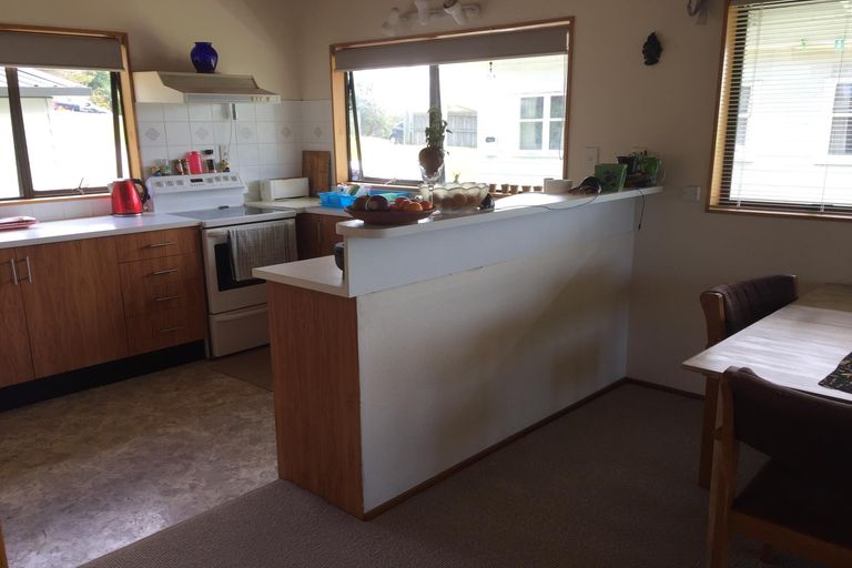 Photo of property in 29 Kauri Road, Stanmore Bay, Whangaparaoa, 0932