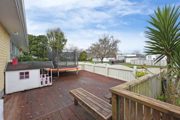 Photo of property in 82 California Drive, Totara Park, Upper Hutt, 5018