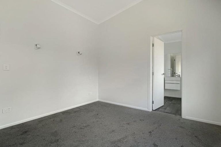 Photo of property in 11u4 Scotland Place, Hillcrest, Hamilton, 3216