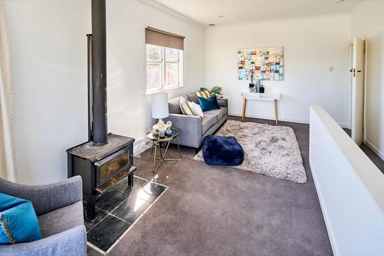 Photo of property in 28 Chesterton Street, Johnsonville, Wellington, 6037