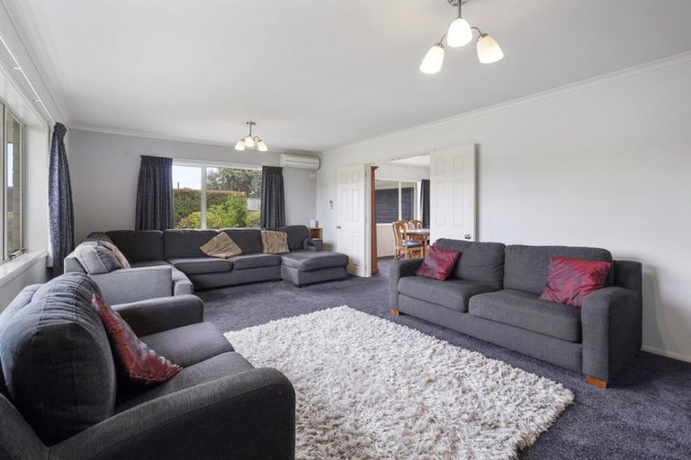 Photo of property in 430 Mangorei Road, Highlands Park, New Plymouth, 4312