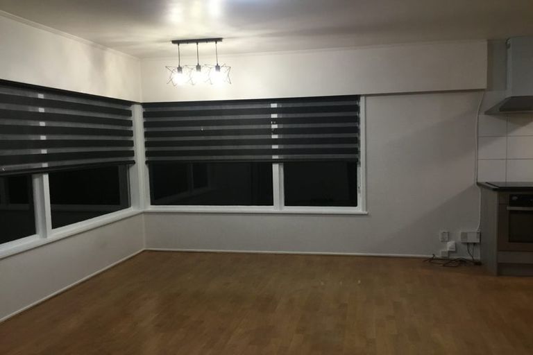 Photo of property in 2/101 Hillside Road, Glenfield, Auckland, 0627