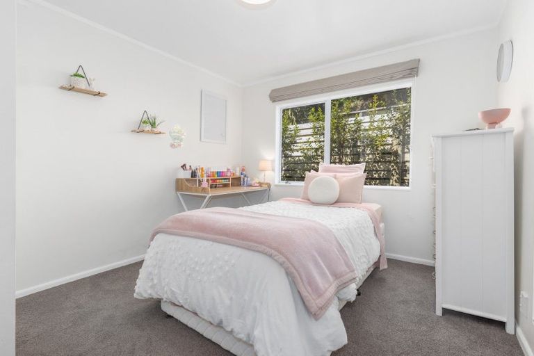 Photo of property in 33 Spyglass Lane, Whitby, Porirua, 5024