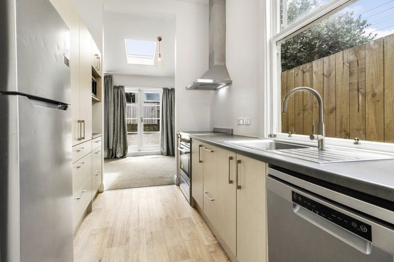 Photo of property in 117 Constable Street, Newtown, Wellington, 6021