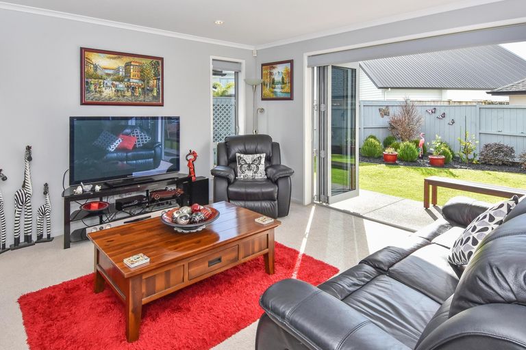Photo of property in 309 Harbourside Drive, Karaka, Papakura, 2113