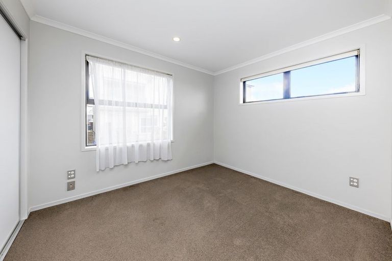 Photo of property in 18 Hirimate Place, Flat Bush, Auckland, 2019