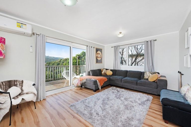 Photo of property in 107f1 Allington Road, Karori, Wellington, 6012