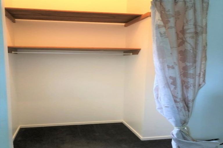 Photo of property in 84 Colwill Road, Massey, Auckland, 0614