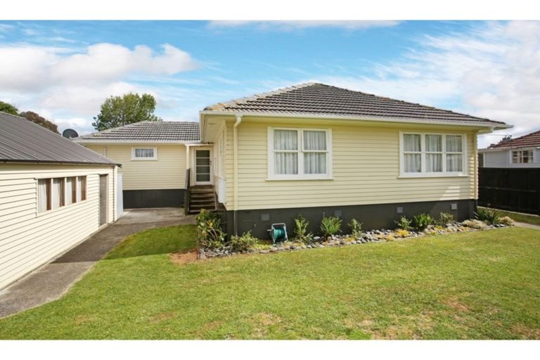 Photo of property in 36 Old Wairoa Road, Papakura, 2110